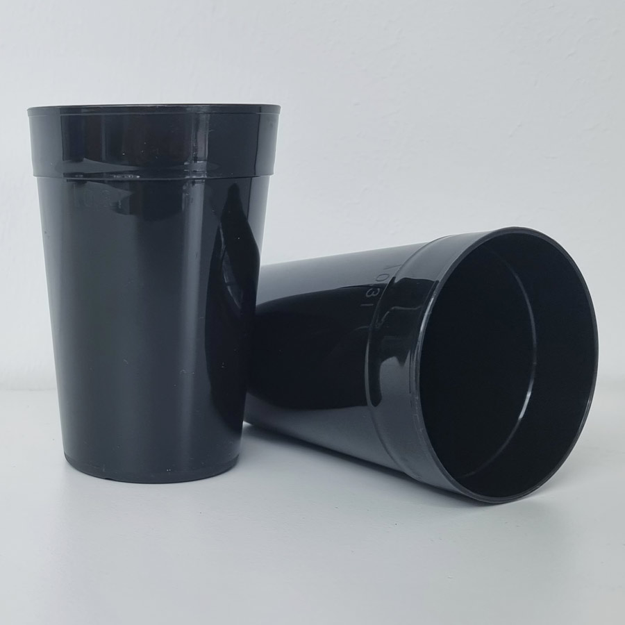 Kunststoff-Mehrwegbecher bei ZURBRÜGG PLASTECH
